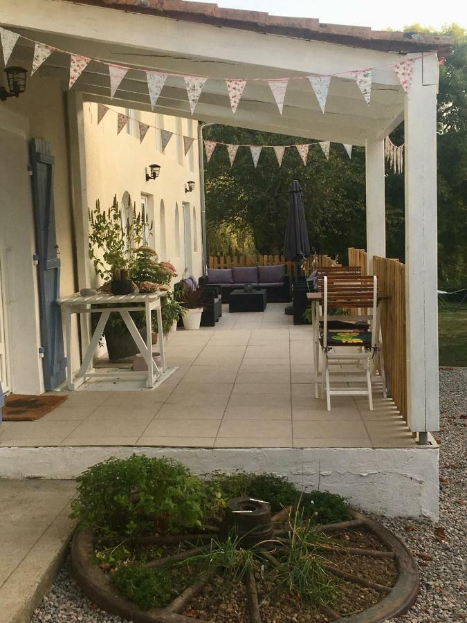 Mazerolles  Chez Broche B&B 외부 사진